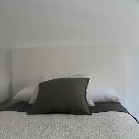 Piso En Monasterio De Caaveiro Apartamento
